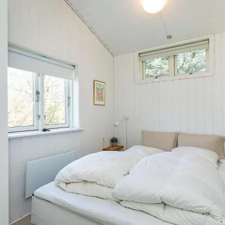 6 Person Holiday In *